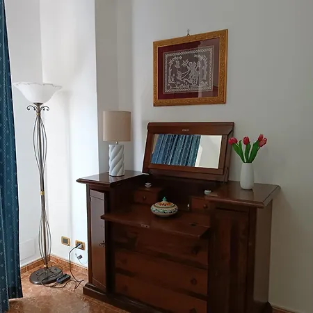 Dima House *